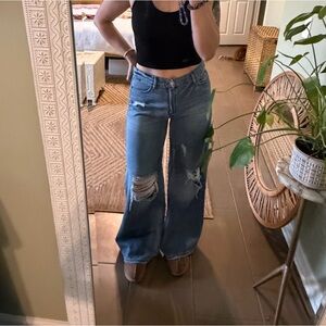 Cello High Rise Distressed Straight Leg Jeans Size 9